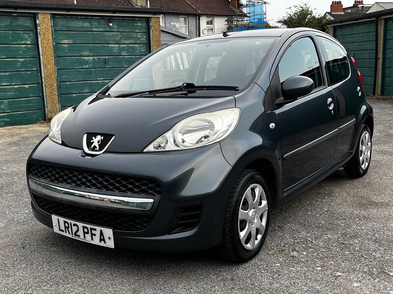 PEUGEOT 107