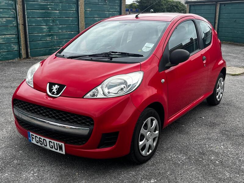 PEUGEOT 107