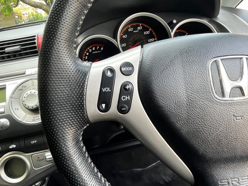HONDA JAZZ