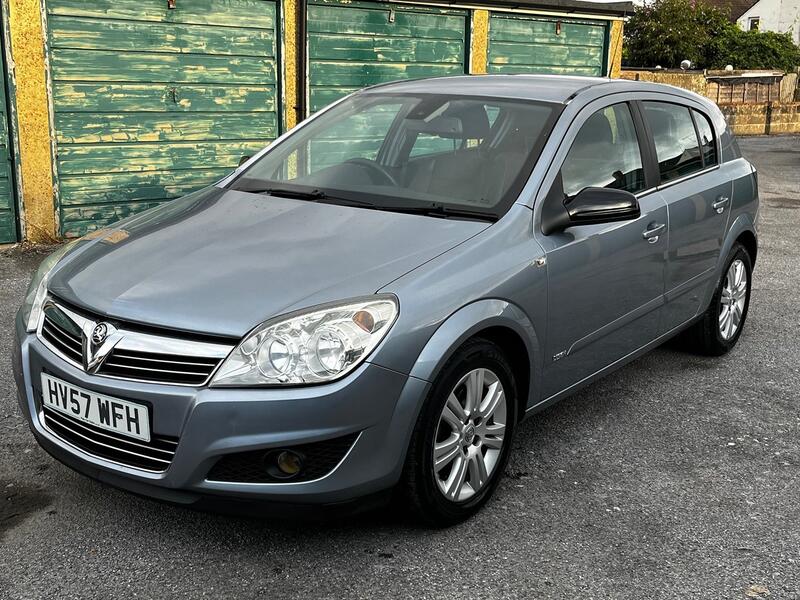 VAUXHALL ASTRA