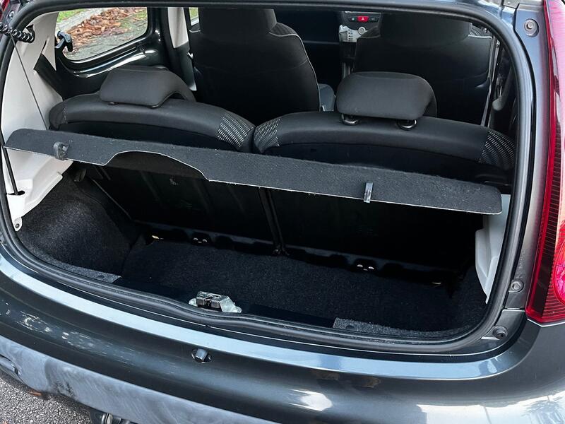 PEUGEOT 107