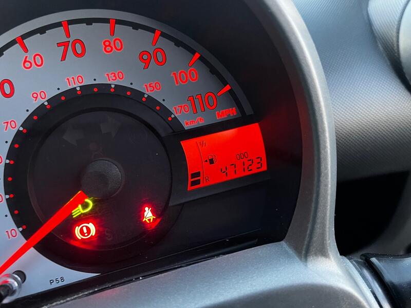 PEUGEOT 107