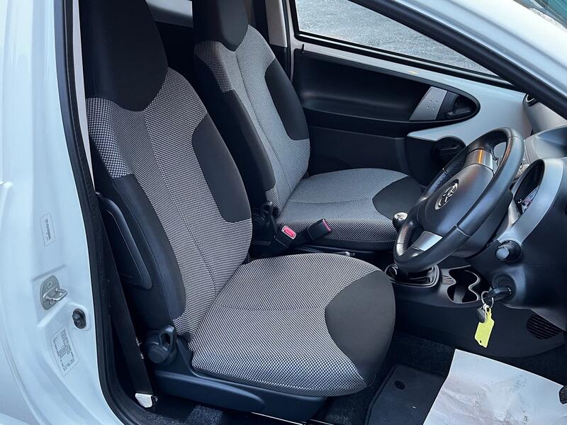 TOYOTA AYGO