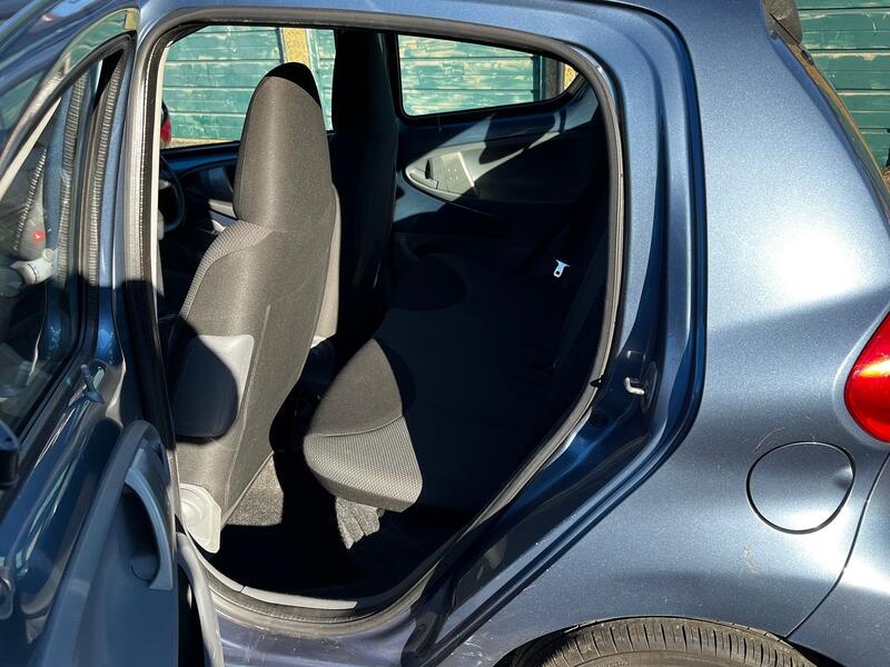 TOYOTA AYGO