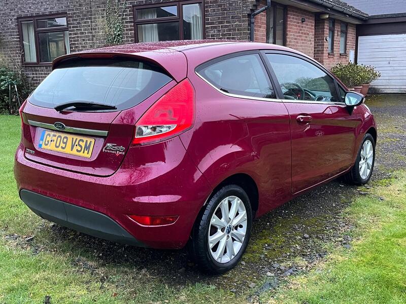 FORD FIESTA
