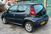 PEUGEOT 107